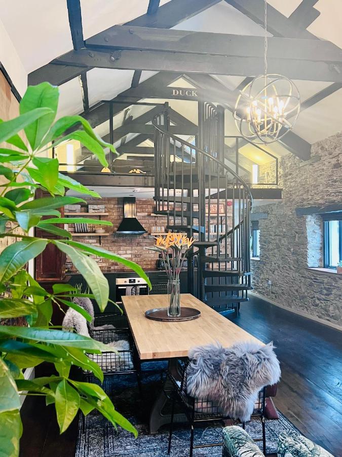 Loft 11 Stunning Luxury Nyc Loft Style Interior Designed 2Bd Apartment Excellent City Centre Location Mezzanine Cinema Room Designer Furniture Amazing Space Douglas Zewnętrze zdjęcie